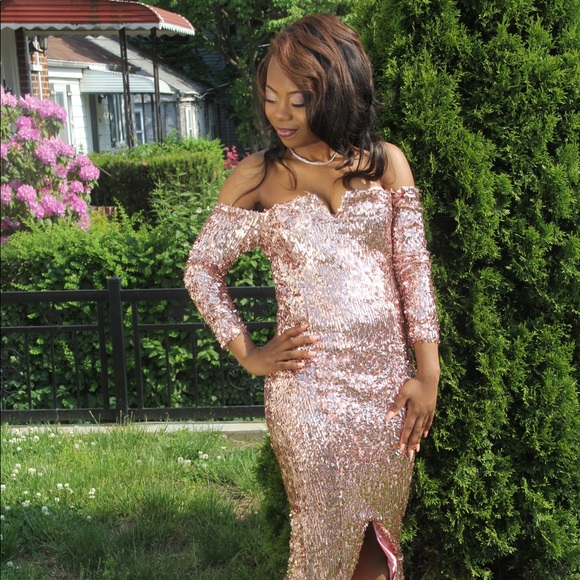 Prom dress - Picture 2 of 8